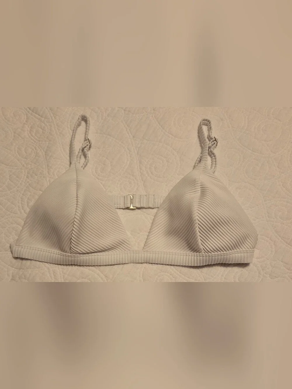 Hollister White Ribbed Triangle Bikini Top. Size XL